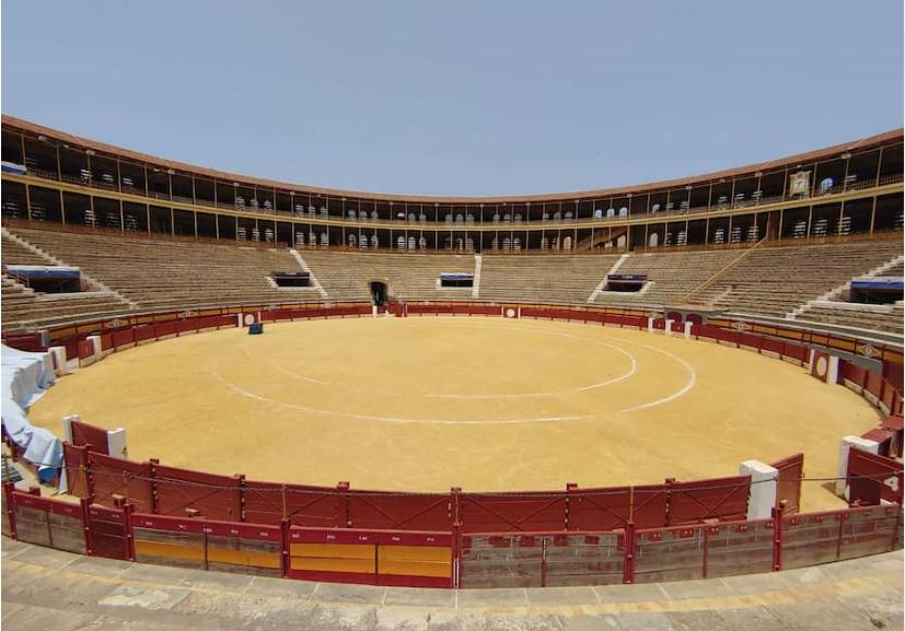 Plaza por dentro